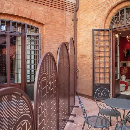 Marchesana Luxury * بولونيا